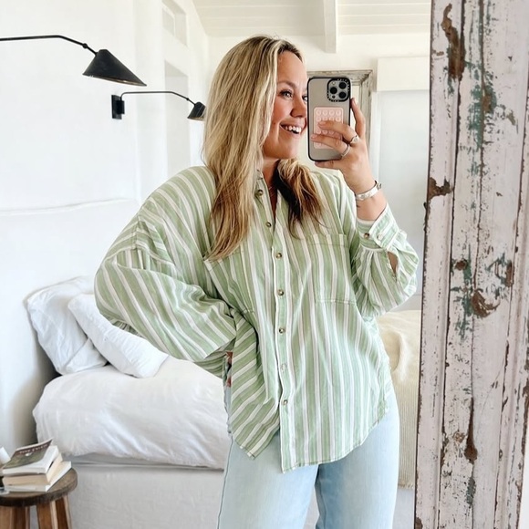 Carly Jean Los Angeles Tops - NWT CJLA Cali Button Down